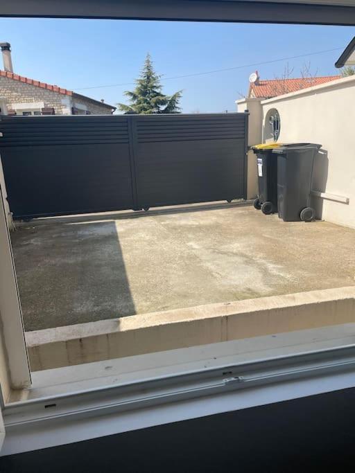 Charmant Appartement Avec Parking Privee Buxerolles 외부 사진